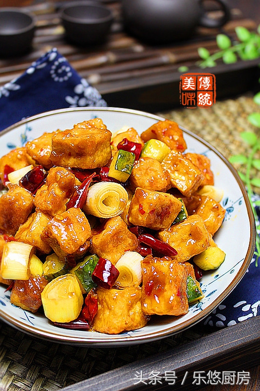 豆腐鸡蛋下饭的做法,用豆腐和鸡蛋做超下饭的传统美食