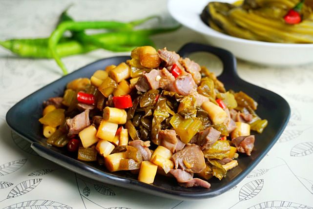 老坛酸菜最爽吃法,老坛酸菜的食谱