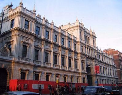 伦敦艺术大学留学条件,艺术留学我该做什么