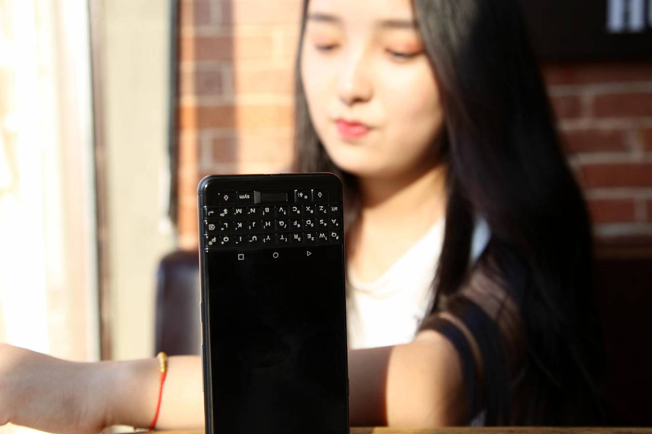 黑莓KEYone深度测评：3999元，骁龙625，你买吗