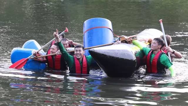 海外拉练日记(二):自制皮划艇大赛high翻全队附海量图集