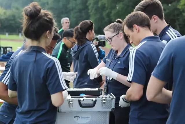 自制皮划艇比赛,野外徒步五公里拉练日记