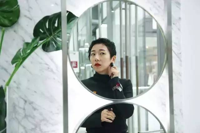 这家三位女掌门人的花店，席卷了成都时尚圈和文艺圈