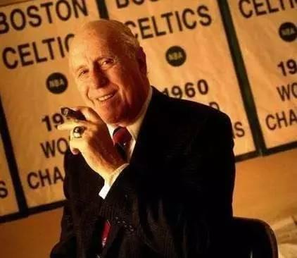 nba2k98科比巅峰,巅峰科比和98科比能同时上场吗