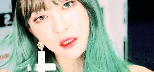 美瞳带反了会不会眼瞎,美瞳戴上去真的可以看得清楚