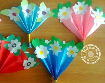 瓶子花朵手工制作幼儿园,瓶子创意花手工幼儿园