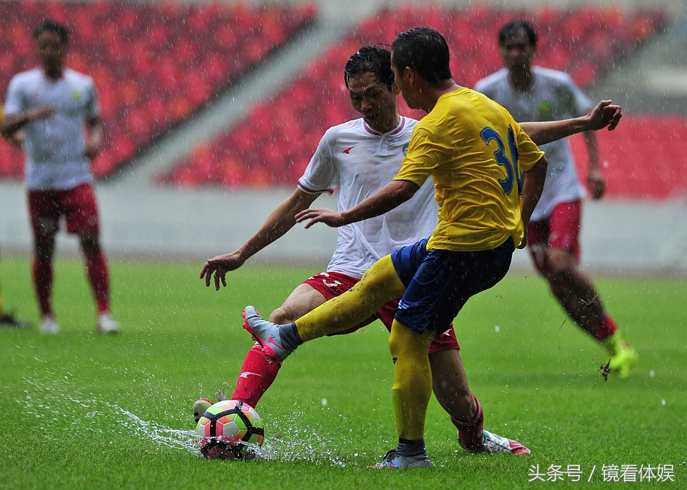 下雨天户外做什么运动,下雨天男生的暖心动作