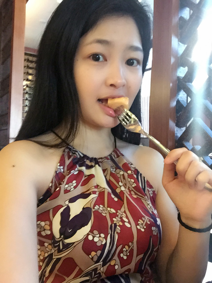 带着妈妈享受三亚的海