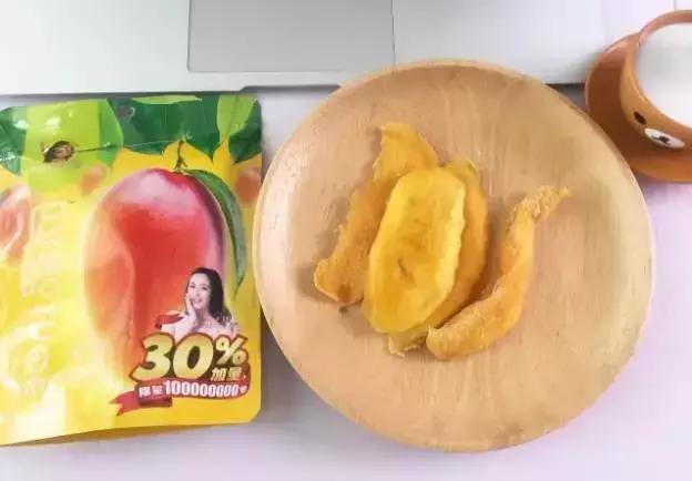 一天吃10包芒果干!为了测评,妹纸差点甜死在黄黄黄的世界里!