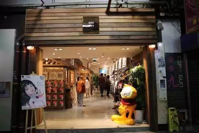 七夕福利|你穿这么潮,就来Supreme逛逛吧