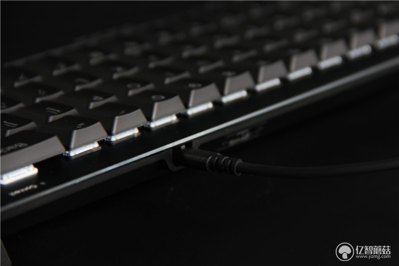 达尔优ek820蓝牙键盘说明书,达尔优ek820机械键盘