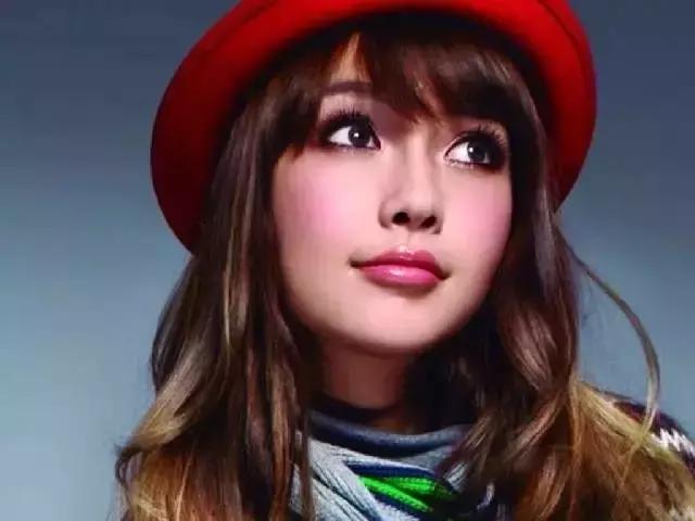 曾经我们印象里丑哭的牌子,平平无奇却看起来惊艳的牌子