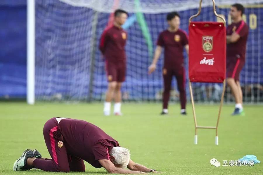 里皮指导恒大,里皮观战斯科拉里