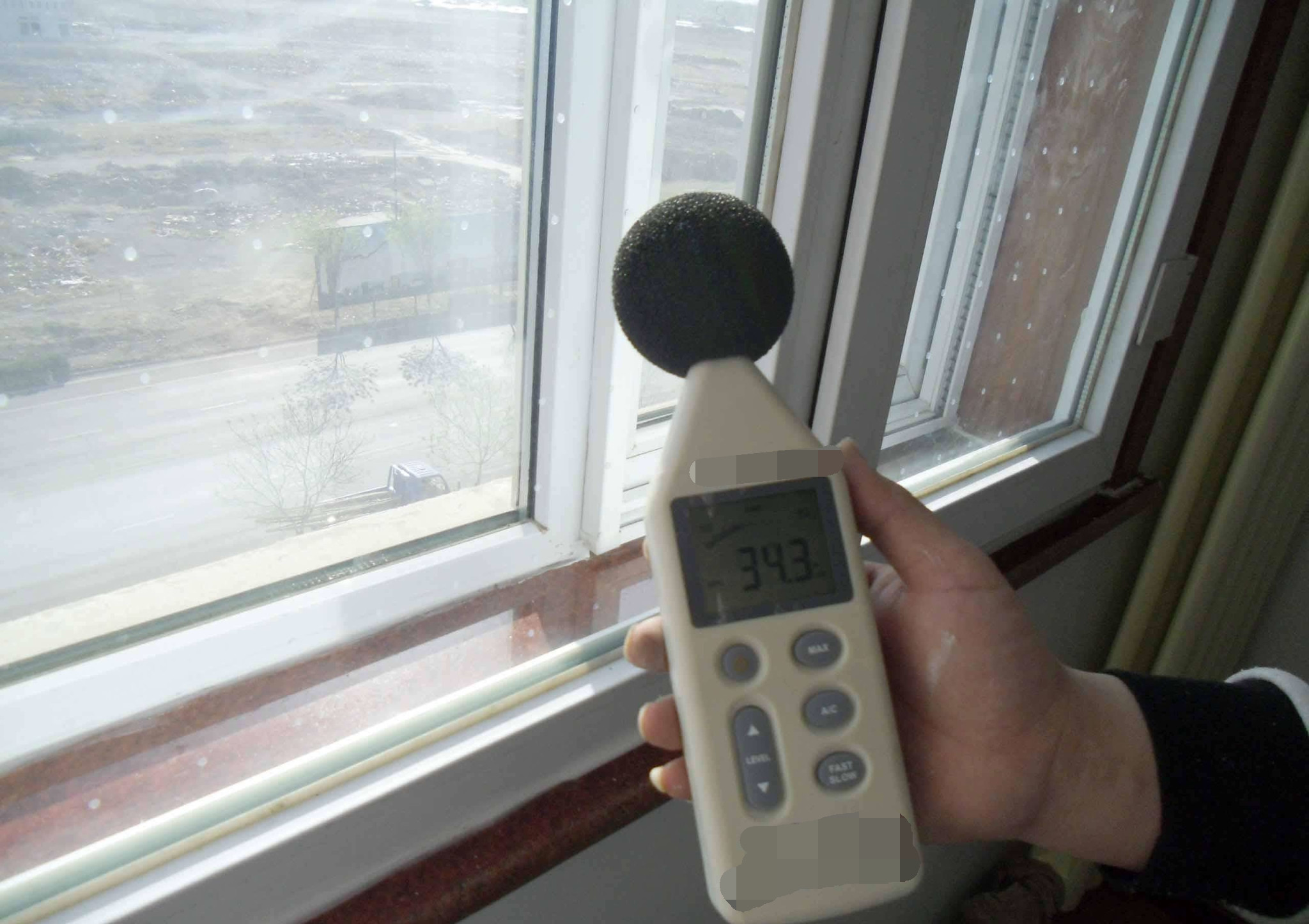 窗户上隔音膜有用吗,窗户贴了封条隔音还不好怎么办