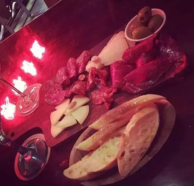 如果你只知道翠华和许留山，那你就太不了解香港美食了