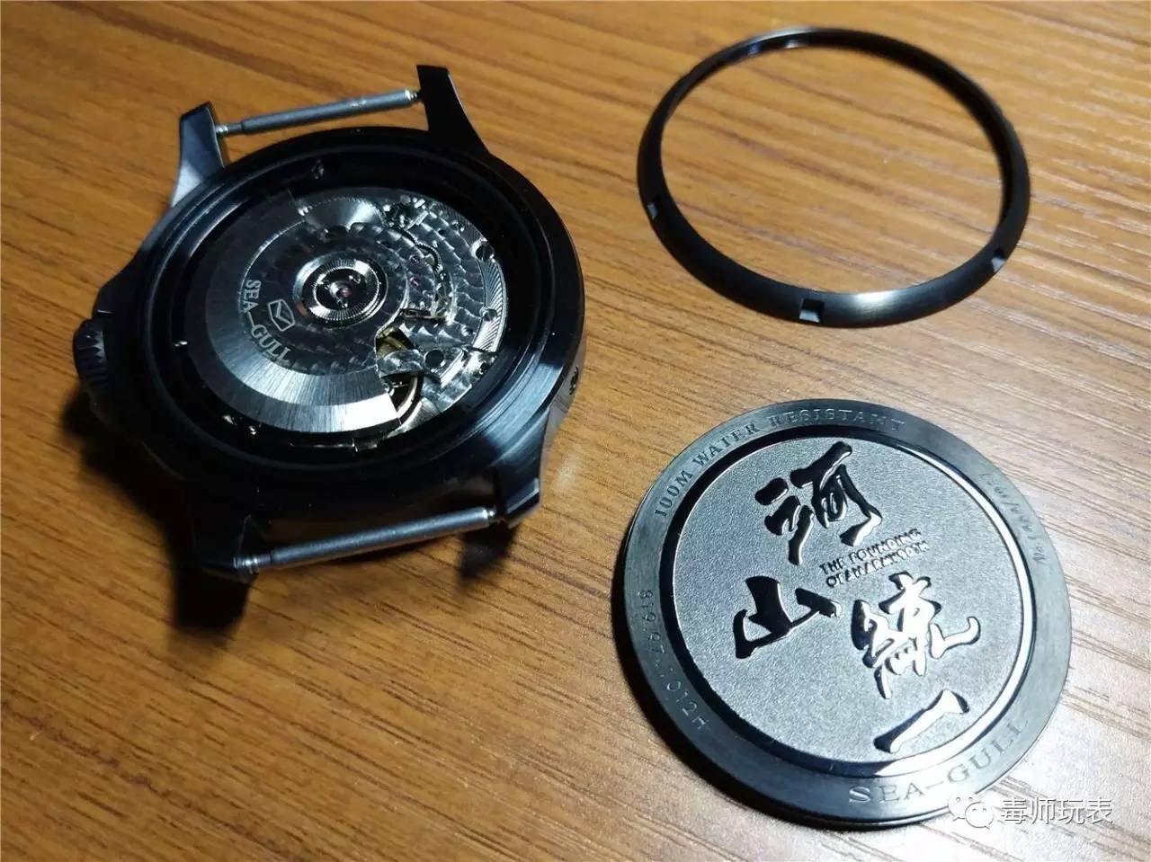 海鸥长津湖手表限量款,海鸥建国大业手表