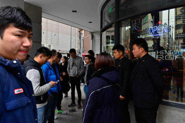 阿迪达斯即将发售的跑鞋,阿迪耐克降价球鞋