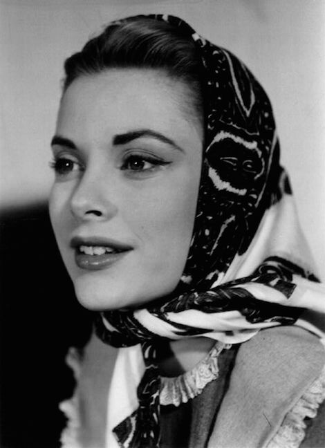 头巾网红爆款怎么摆好看,复古洋气网红高档头巾