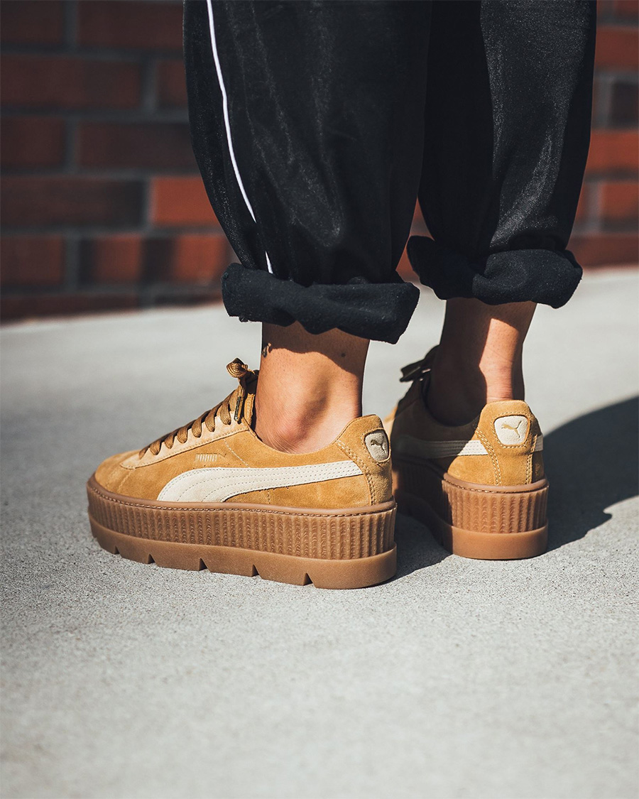 彪马松糕鞋蕾哈娜穿起来,蕾哈娜彪马联名紫色鞋子穿搭