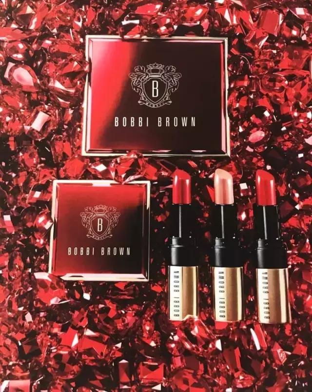 平价圣诞限定礼盒彩妆,圣诞限定彩妆合集