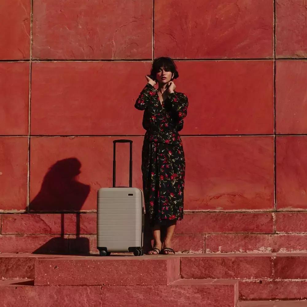 夏天出游行李箱推荐,最轻便的行李箱