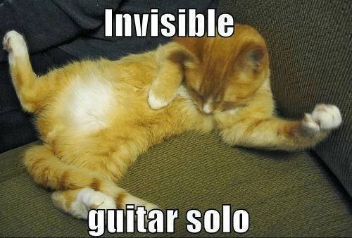 弹吉他像个疯子的人,弹空气吉他