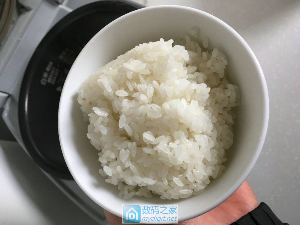 日本电饭煲拆解上盖,日本本土三菱电饭煲上盖拆解视频