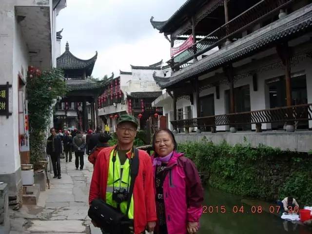 带着老伴穷游,开房车带老伴穷游