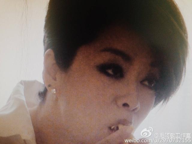 鏉庢櫒璧典附棰栧寲濡嗗搧,鏉庢櫒鍜岃档涓介鍚冮キ