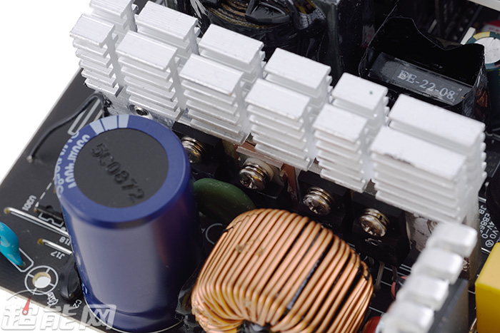 酷冷至尊mwe600电源,酷冷至尊mwe铜牌450w