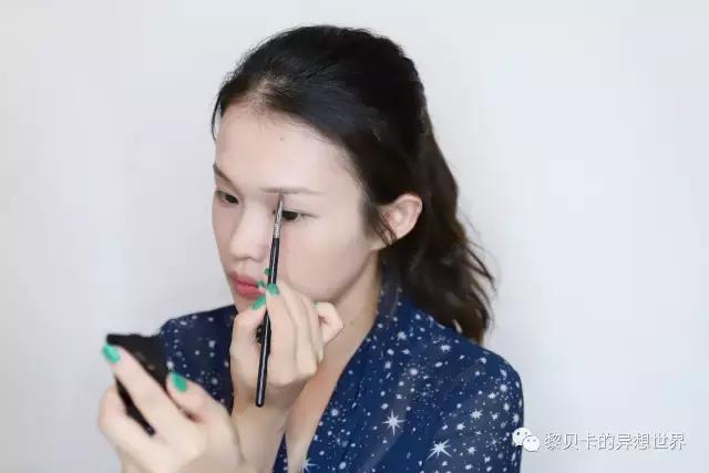 最简单但也精致的快速出门妆,5分钟快速出门日常妆