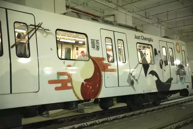 今日开通的地铁10号线，最新时刻表和公交换乘看这里！