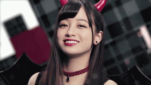 化妆和p图不能解决的方法,五分钟搞定的化妆视频不卡粉