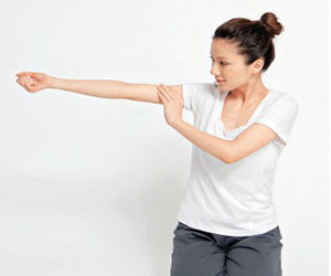 因为颈椎压迫的头疼要怎么治,因颈椎压迫神经如何锻炼