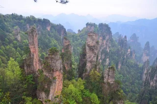 带着老伴穷游,60大叔自驾房车带老伴环游中国