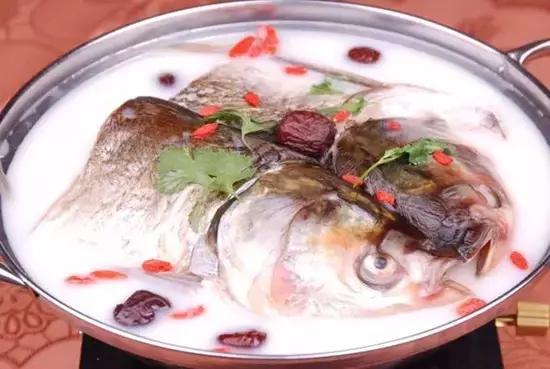 中国最新水上公路视频,中国首条水上公路视频