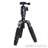 初入摄影应该必备哪些镜头,初入摄影该怎么选相机