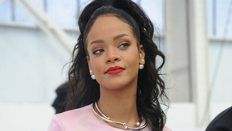 星际特工蕾哈娜百变秀 (星际特工蕾哈娜变装)