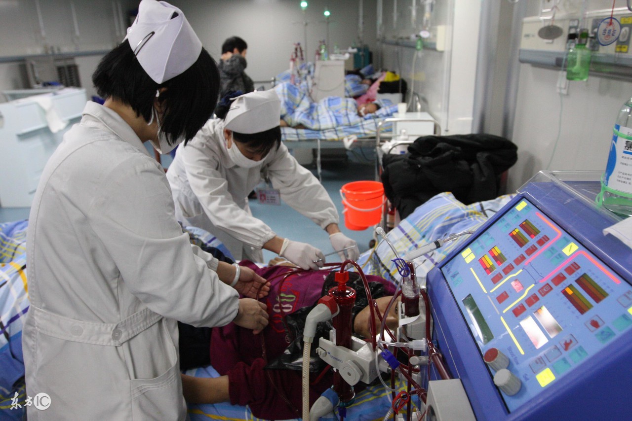 巧克力含糖10%糖尿病人能吃吗,糖尿病人可以吃100%纯巧克力吗