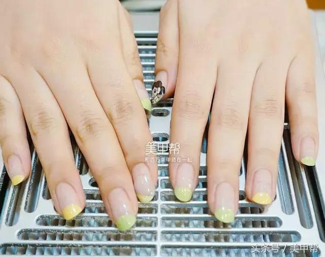 一般做美甲多久去卸甲,为什么美甲店都建议30天卸甲