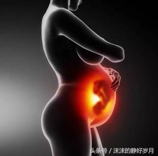 胎儿在肚子里打嗝是什么胎动,孕中期肚子发紧是不是宝宝在胎动