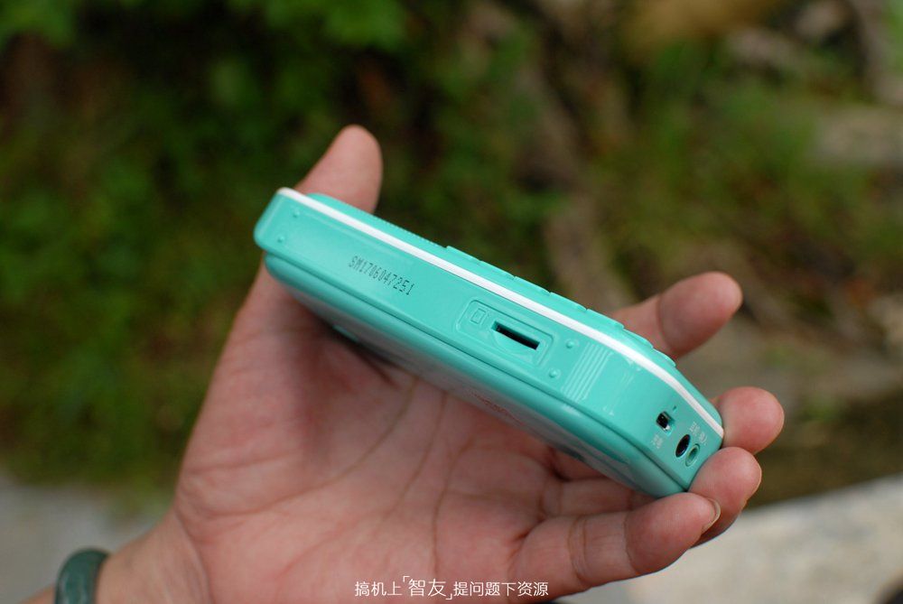 去公园遛弯乐呵怎么少得了它？——不见不散便携插卡音箱LV960体验