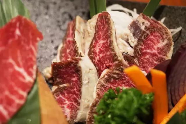 伊势丹楼下烤肉,爱和牛寿喜烧自助伊势丹