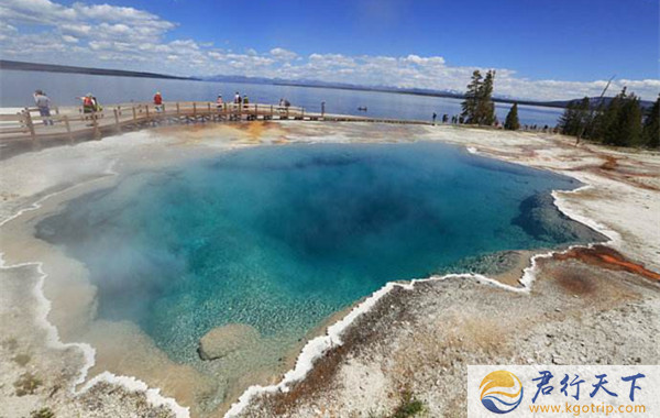 最震撼的油画温泉,君行天下之健步如飞