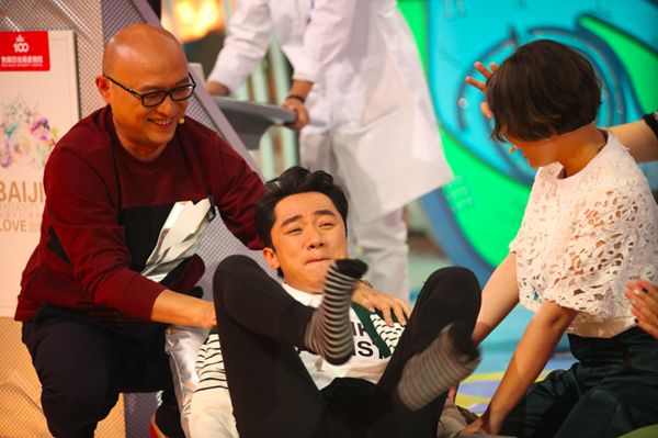 男人作死感受女人分娩疼痛网友建议婚检时加入这个项目!