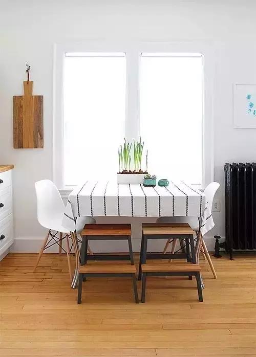 给餐桌铺上桌布,美颜瞬间完成