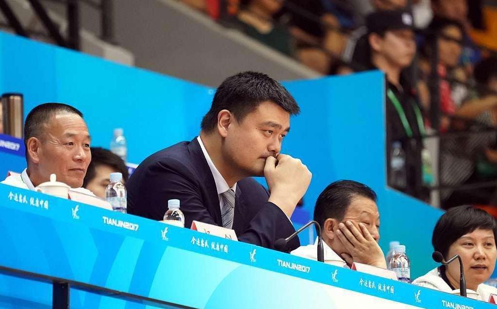 周琦砍下22分6篮板全场,周琦43分19板15盖帽三双是哪场比赛