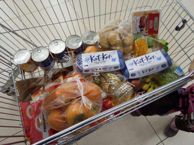 中国人在国外疯狂购物的原因,国外疯狂购物现象