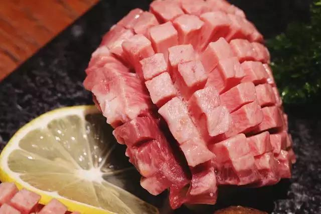 伊势丹楼下烤肉,伊势丹一楼店铺