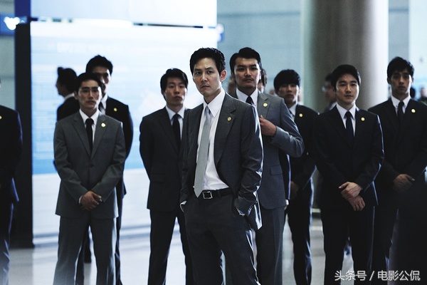 看完韩国五部顶级黑帮片,必看的5部韩国黑帮电影